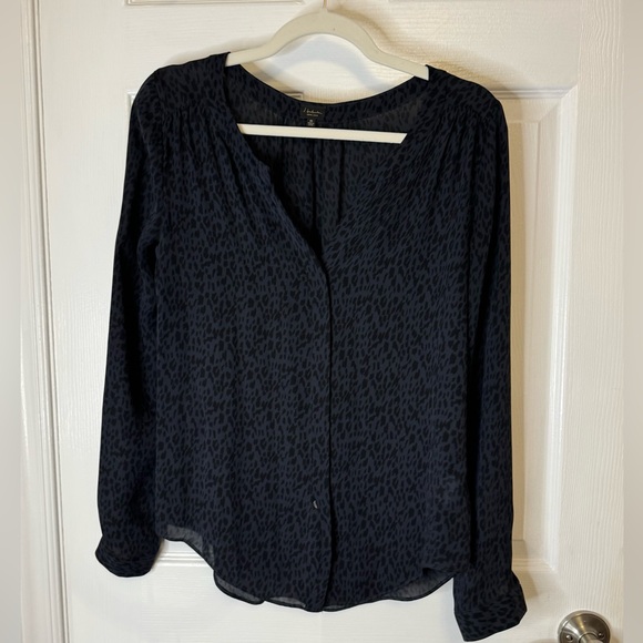 Babaton Aritiza 100% Silk Print Blouse Size XS - Picture 1 of 6